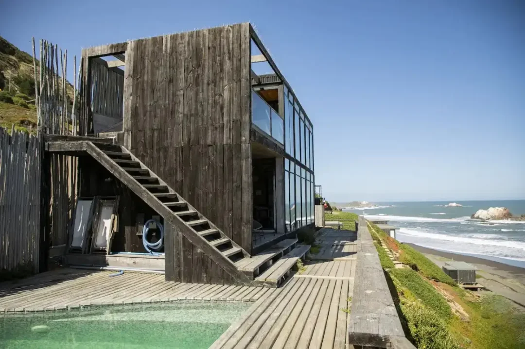 EXCLUSIVA CASA EN PRIMERA LINEA | MATANZAS