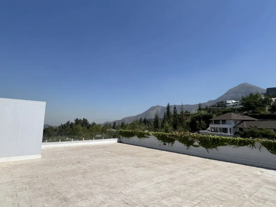 D_878389-MLC86727911573_062025-F DEPARTAMENTO DE LUJO EN VENTA VIA AURORA | VITACURA