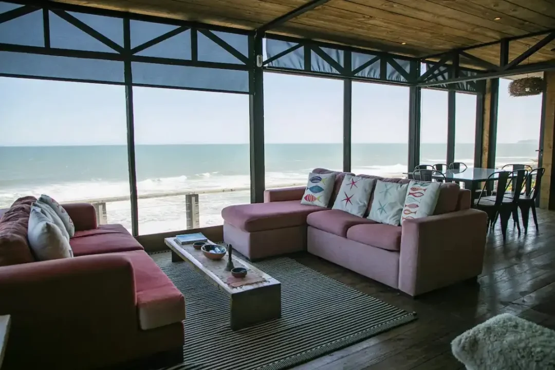 EXCLUSIVA CASA EN PRIMERA LINEA | MATANZAS