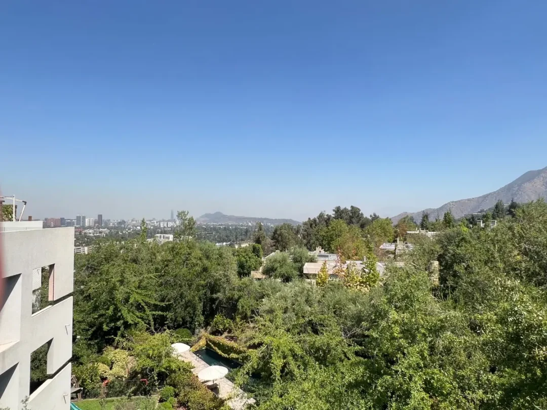 D_996279-MLC86055682108_062025-F DEPARTAMENTO DE LUJO EN VENTA VIA AURORA | VITACURA